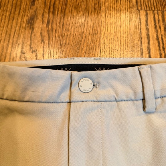Rhone Commuter Pants Slim Fit Performance Stretch Trousers 31x30 Tan Khaki Golf - Picture 3 of 10